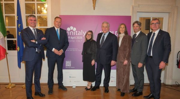 Vinitaly, la preview a Bruxelles unisce istituzioni e aziende