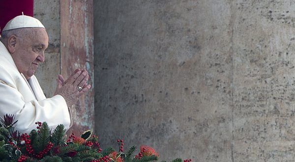 Papa Francesco ai pellegrini di Napoli “Ho sentito il vostro sostegno”