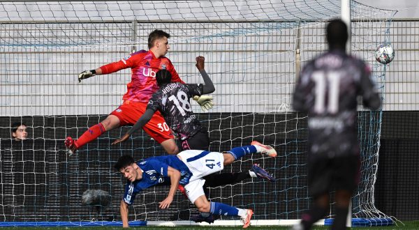Kouamè replica a Douvikas, Como-Empoli termina 1-1