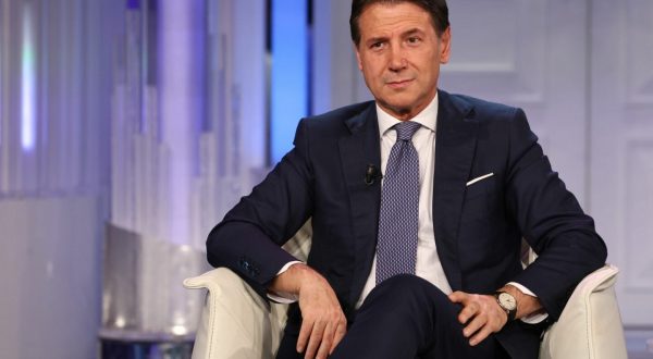 Conte “Contro di noi c’è il partito delle armi”
