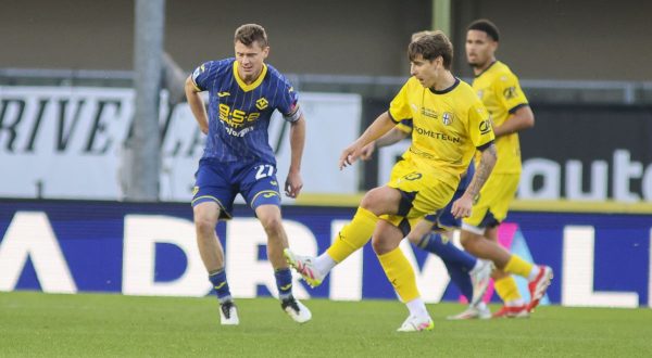 Pari senza gol nello scontro salvezza fra Verona e Parma