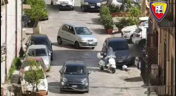 Palermo, droni e telecamere contro abbandono rifiuti in strada