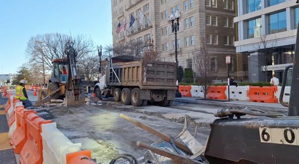 Washington, operai al lavoro per smantellare Black Lives Matter Plaza