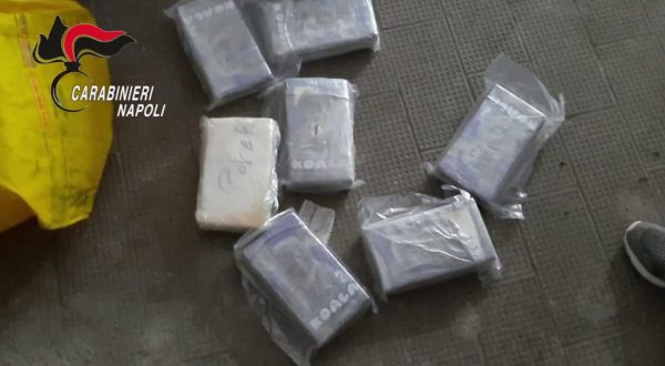 Blitz antidroga in Campania, decine di arresti