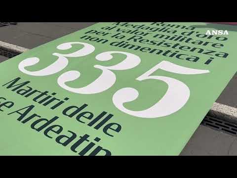 Fosse Ardeatine, i nomi delle vittime sulla scalinata del Campidoglio #ansa
