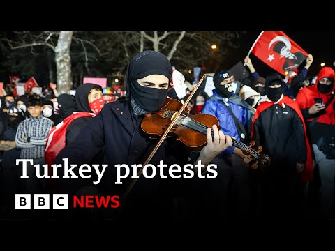 Thousands turn out for Turkey’s seventh night of protests after more than 1,400 arrests | BBC News