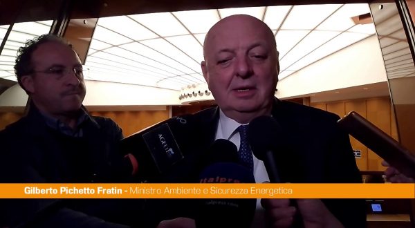 Pichetto Fratin “L’acqua non è inesauribile, serve utilizzo razionale”