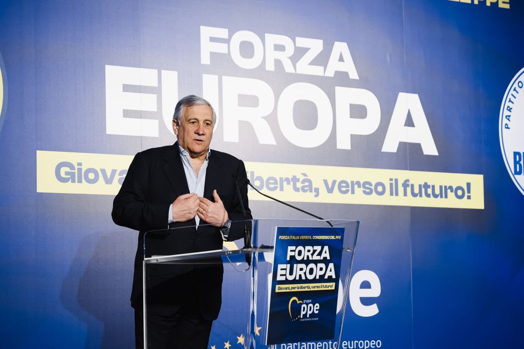Dazi, Tajani &ldquo;Niente panico, evitare di reagire con ritorsioni a catena&rdquo;