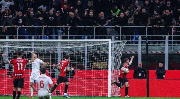 Gol e spettacolo a San Siro, finisce 2-2 fra Milan e Fiorentina