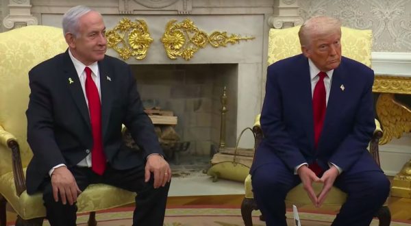 Trump incontra Netanyahu “Sabato avremo colloqui diretti con l’Iran”