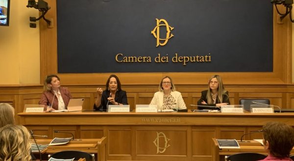 Ipoparatiroidismo, al via la campagna “Si può parlare di normalità?”