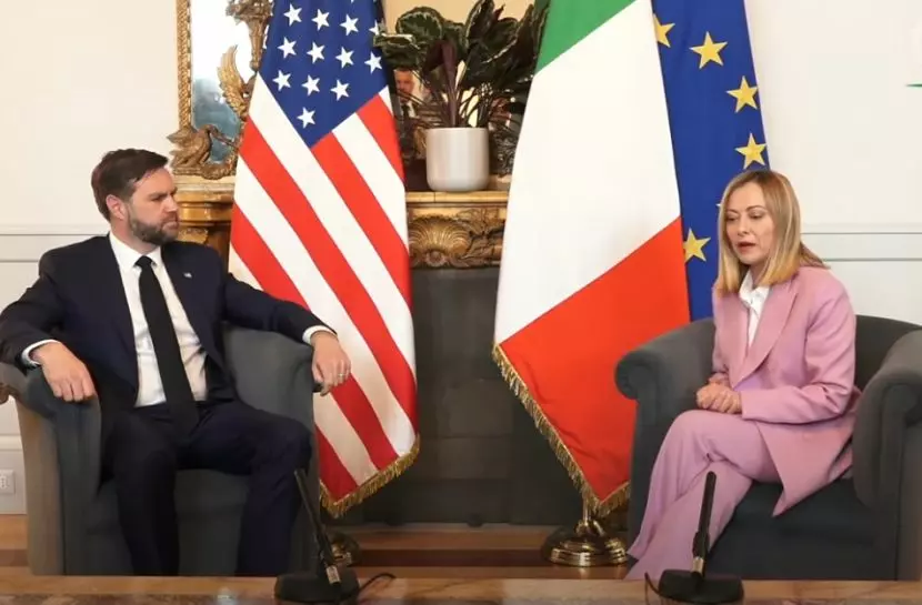Meloni “Rafforzare cooperazione con gli Usa, rapporto privilegiato”