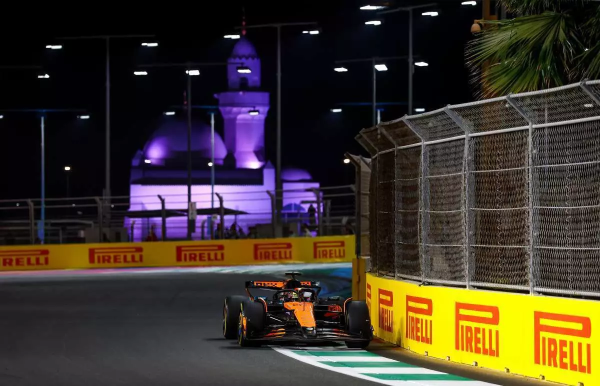 Piastri cala il tris e va in testa al Mondiale, Leclerc 3°