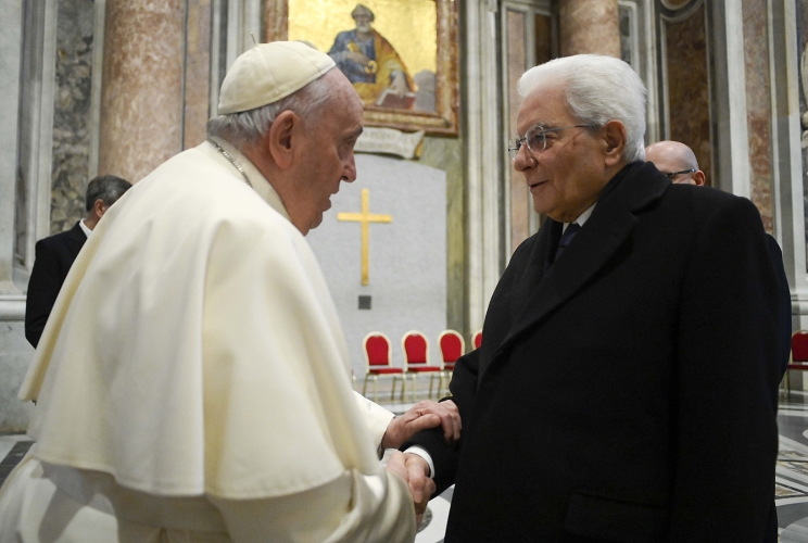 Mattarella &ldquo;Avverto un grave vuoto, Papa Francesco era un riferimento&rdquo;