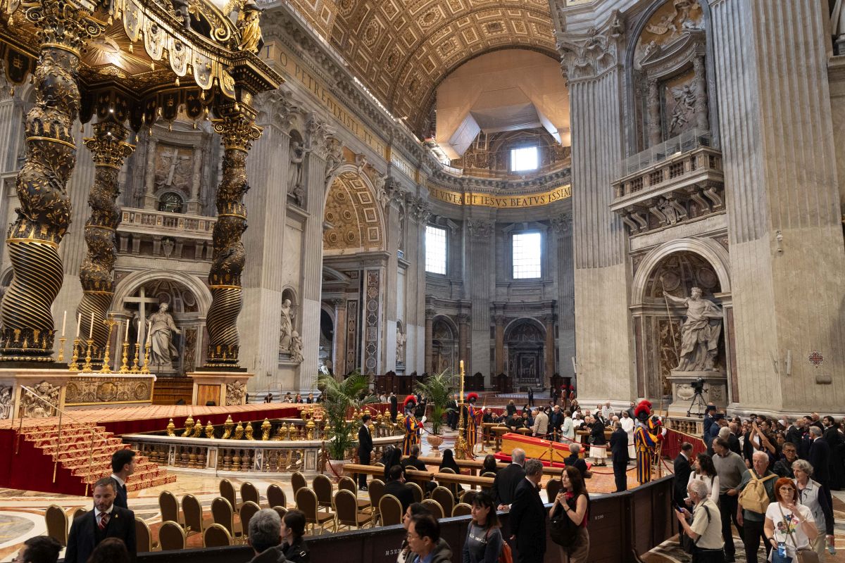 Papa, in 24 ore 50mila accessi alla basilica di San Pietro