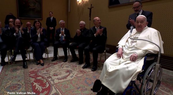 Papa Francesco incontra vertici e personale del Policlinico Gemelli