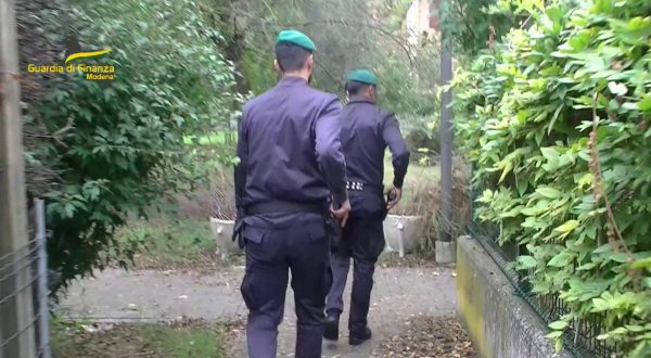 Modena, imposte evase per due annualità. Sequestrati 330 mila euro