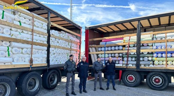 Sequestrate al porto di Venezia 900.000 dosi di medicinali illeciti