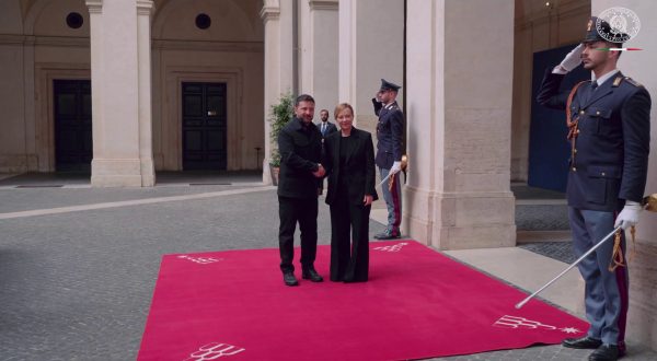 Meloni riceve presidente ucraino Zelensky a Palazzo Chigi