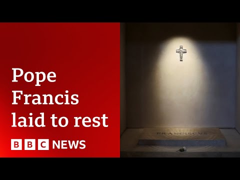 Thousands lined Rome’s streets as Pope Francis laid to rest after Vatican funeral | BBC News