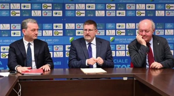 Abruzzo, 9 mln per i dottorati di ricerca