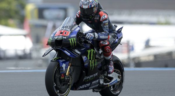 Quartararo in pole a Le Mans davanti ai fratelli Marquez