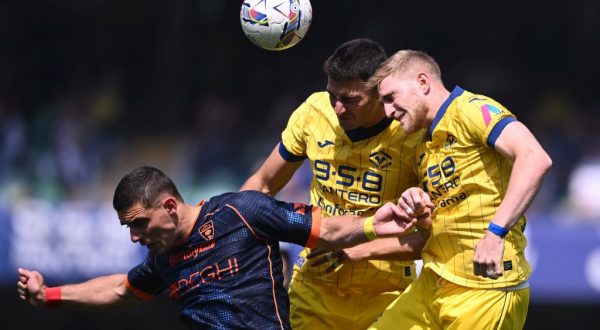 In parità lo scontro salvezza tra Verona e Lecce