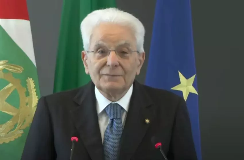 Mattarella “Non può esserci pace duratura senza salari equi”