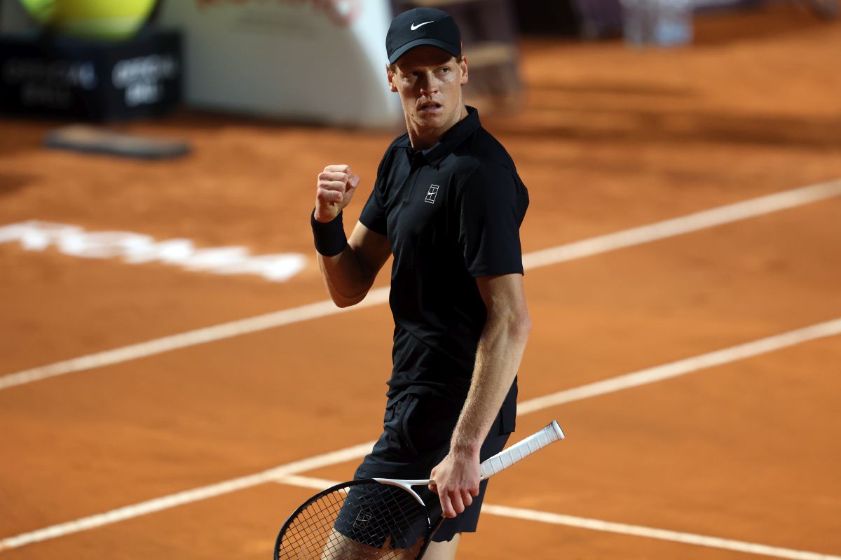Sinner rimonta e va in finale a Roma, Paul ko