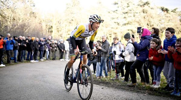 Plapp vince l’ottava tappa del Giro, Ulissi nuova maglia rosa