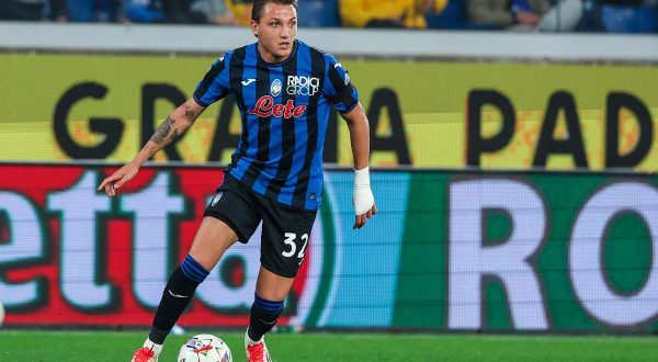 Zampata di Retegui nel recupero, l’Atalanta piega 3-2 il Genoa