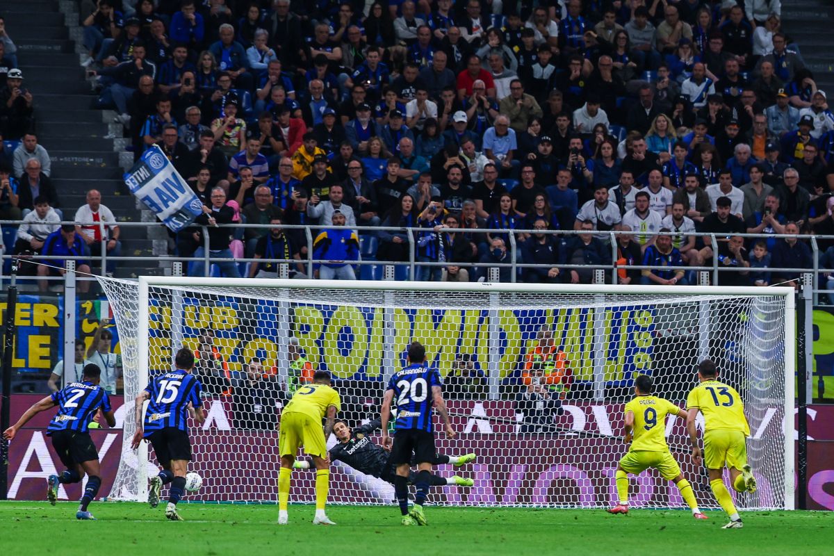 L&rsquo;Inter pareggia 2-2 con la Lazio, resta a -1 dal Napoli