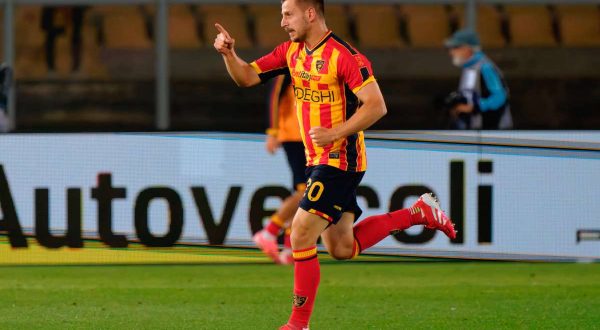 Il Lecce spera ancora nella salvezza, Torino piegato 1-0