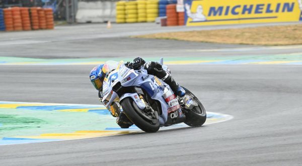Alex Marquez il più veloce nel venerdì di Silverstone