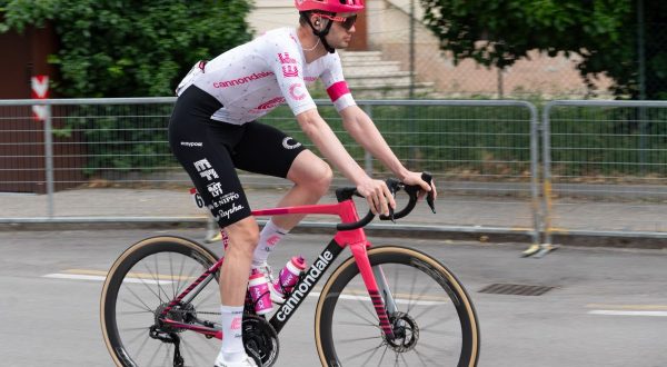 Il danese Asgreen vince la 14^ tappa, Del Toro resta leader