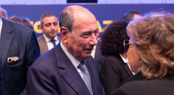 Schifani “Vado avanti, non sono tornato in Sicilia a svernare”