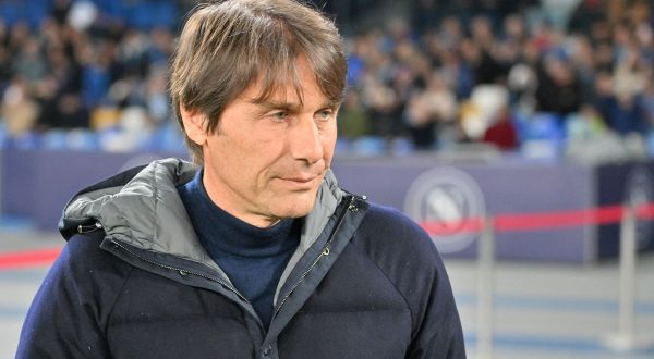 Conte resta sulla panchina del Napoli, sui social il video ufficiale