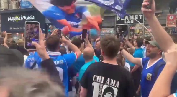 Napoli “vede” lo scudetto, cresce l’attesa in città