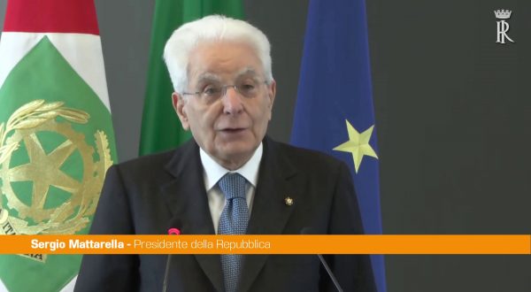 Mattarella “Senza salari equi non può esserci pace duratura”