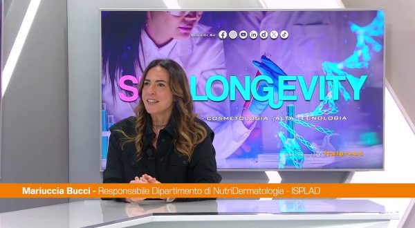 La salute della pelle passa anche dalla nutrizione