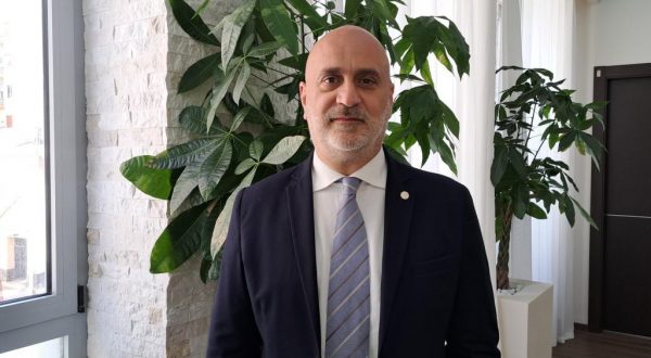 A Siracusa primo laboratorio ospedaliero in Sicilia per preparazione di cannabis medicinale