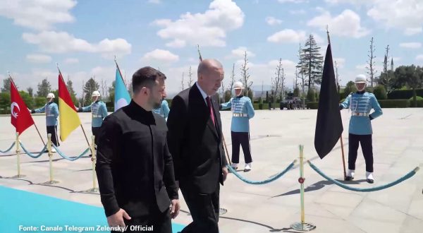 Zelensky incontra Erdogan in Turchia