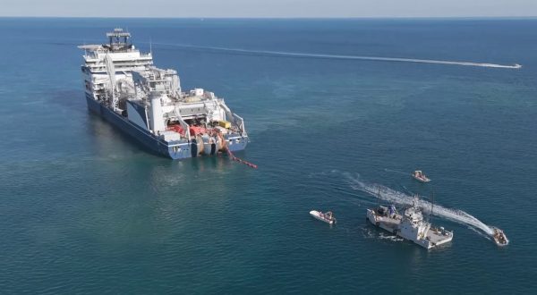 Tyrrhenian Link, completata la posa del ramo est Campania-Sicilia