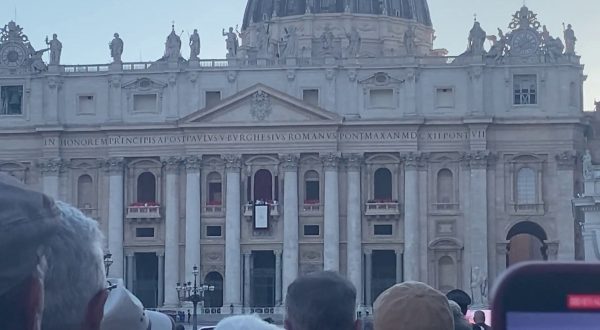 Le prime parole di Papa Leone XIV “La pace sia con voi”