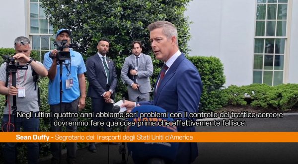 Traffico aereo Usa, Duffy “Biden non ha fatto investimenti”