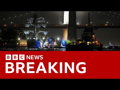Mexican Navy ship hits Brooklyn Bridge in New York City | BBC News
