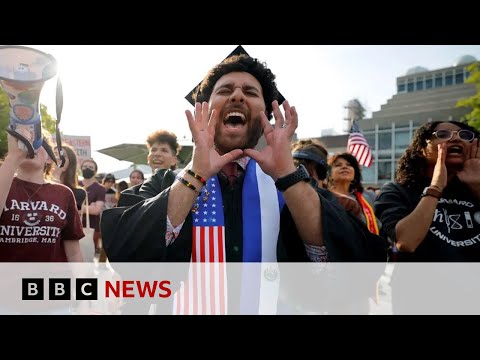 US halts student visa appointments and plans more social media vetting | BBC News