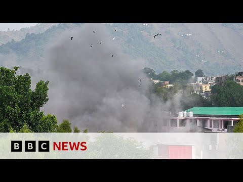 Pakistan vows to respond to India missile strikes | BBC News