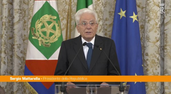 Esercito, Mattarella “Testimonianza di fedeltà a principi democratici”