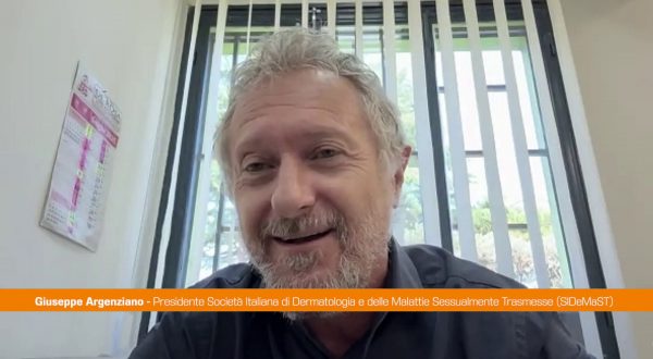 La dermatoscopia tra diagnosi e innovazione